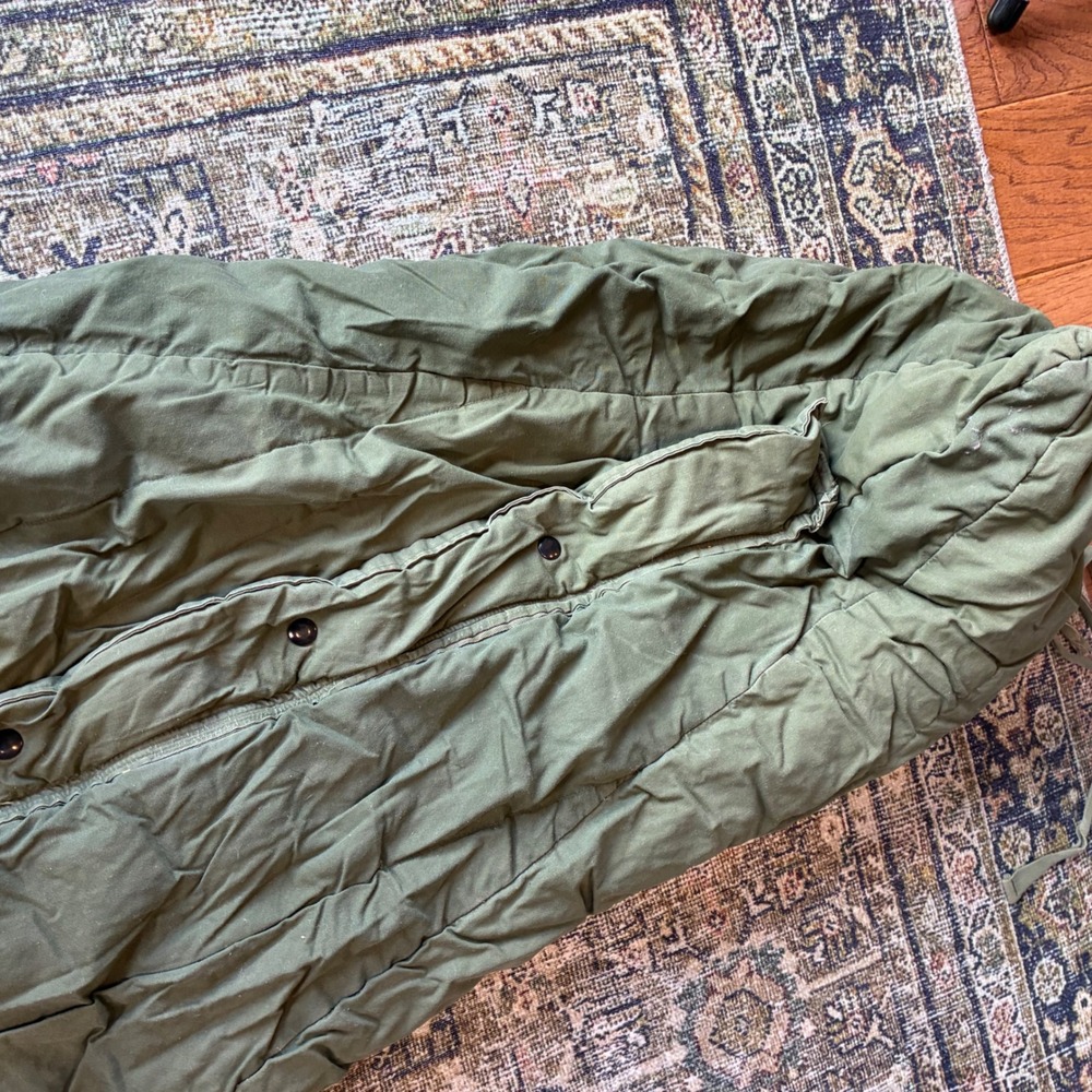 US Military Extreme Cold Weather Sleeping Bag Olive Drab Green Vintage Mummy Bag - Picture 5 of 16